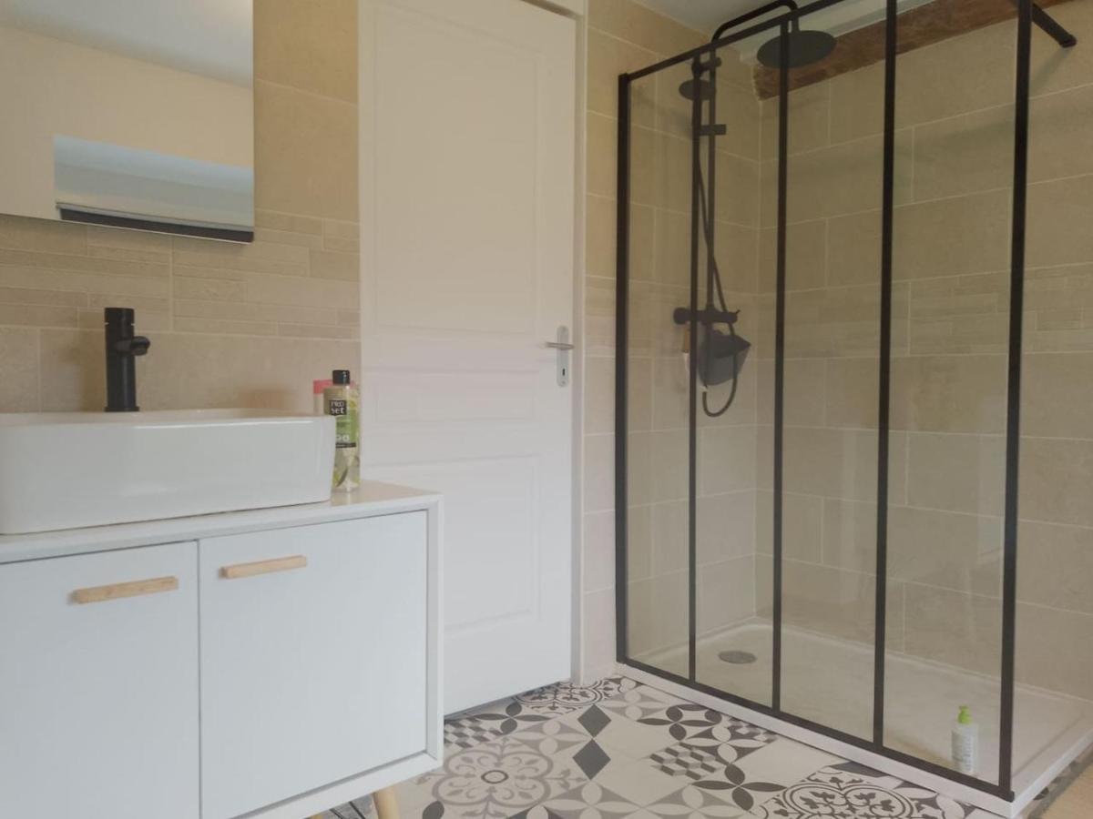 Gite Montabot Exterior foto